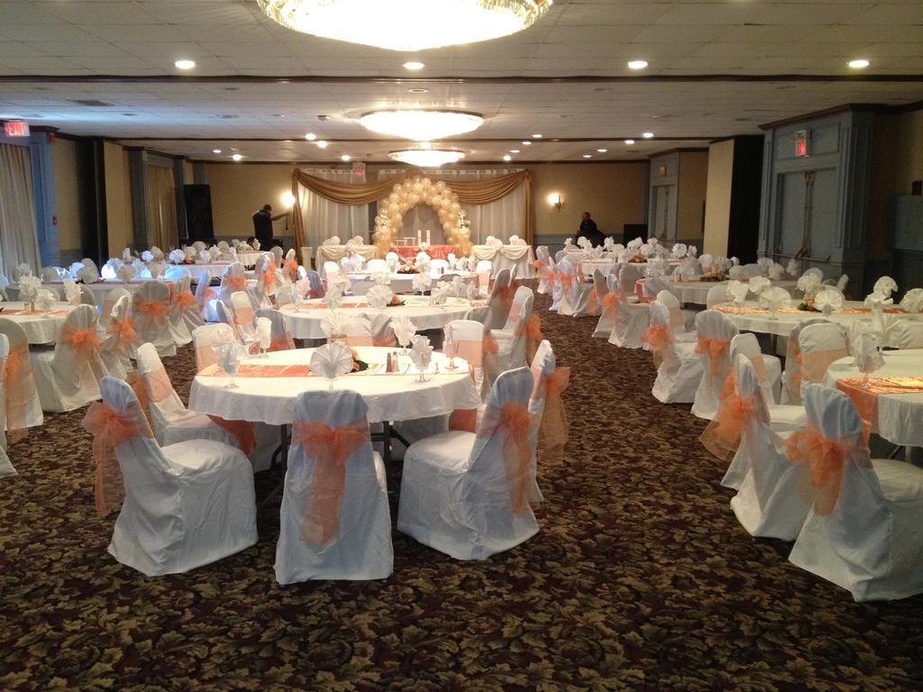 Red Carpet Inn & Suites Hazleton Exterior foto